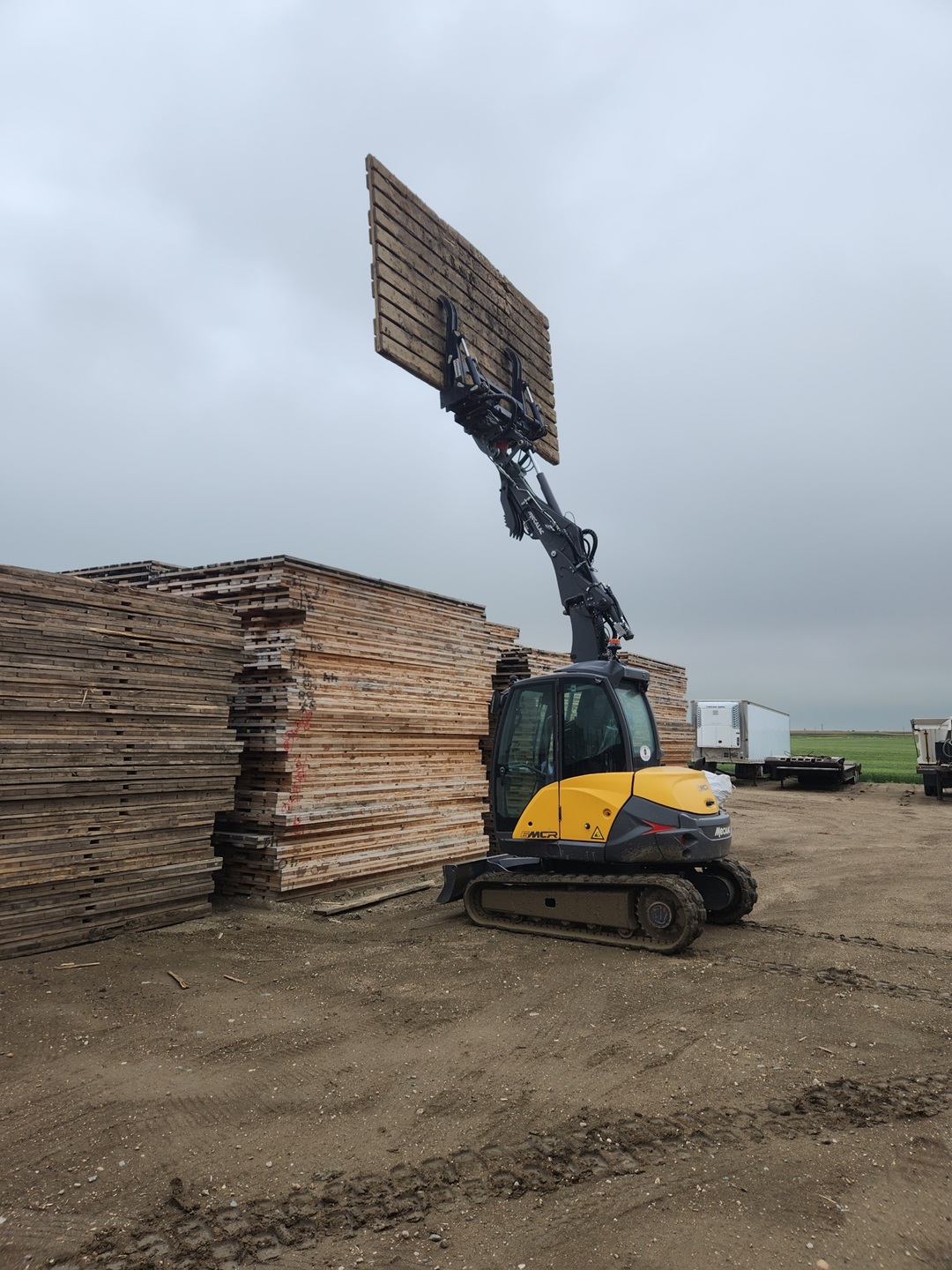 Equipment moving access mats